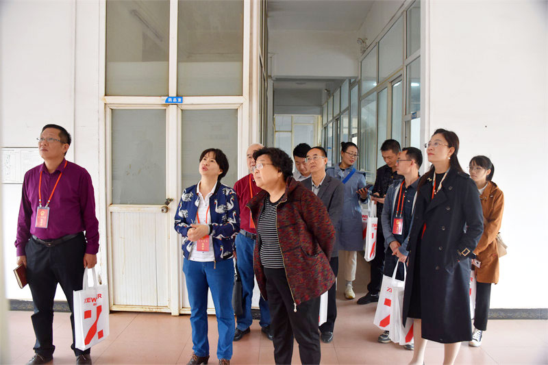 澤威爾公司